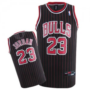 Maillot NBA Chicago Bulls #23 Michael Jordan Noir Rouge Nike Authentic Throwback - Homme
