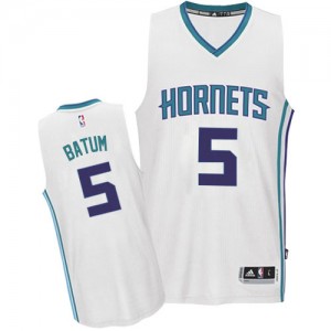 Maillot NBA Blanc Nicolas Batum #5 Charlotte Hornets Home Authentic Homme Adidas