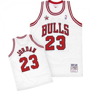 Maillot NBA Chicago Bulls #23 Michael Jordan Blanc Mitchell and Ness Authentic Throwback 1998 - Homme